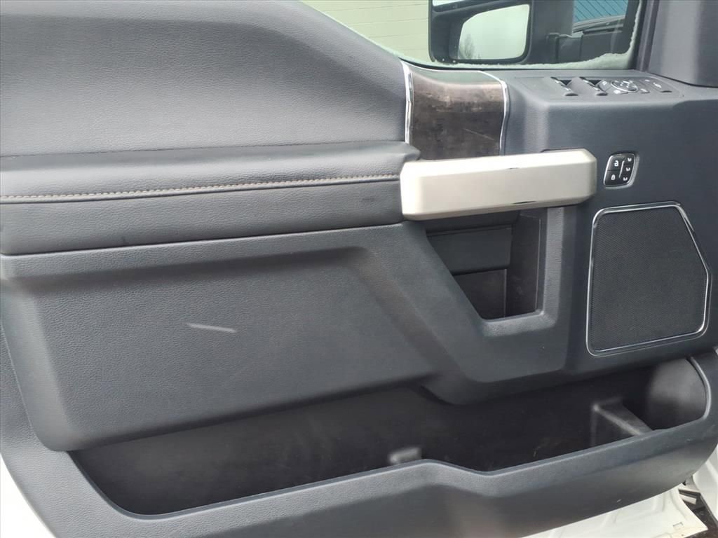 Used 2022 Ford F350 Lariat w/ Lariat Ultimate Package image 11