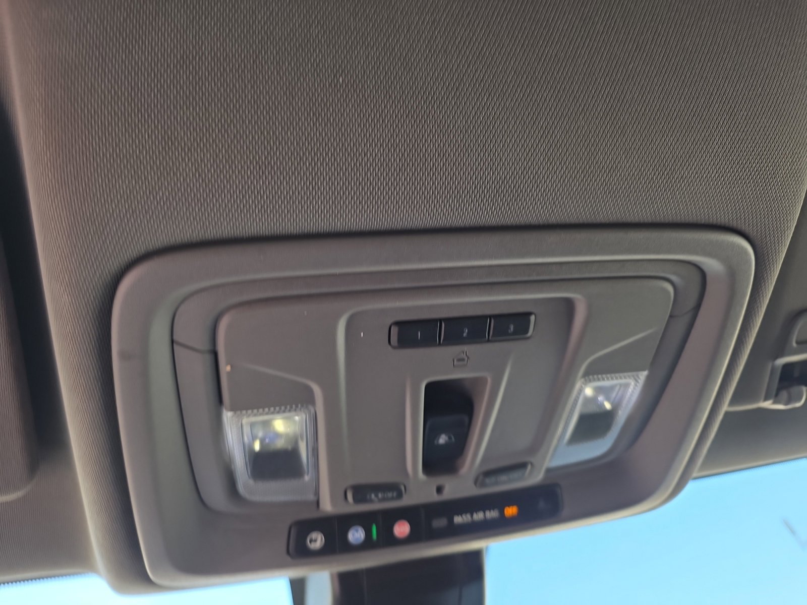 Used 2022 GMC Sierra 3500 Denali image 7