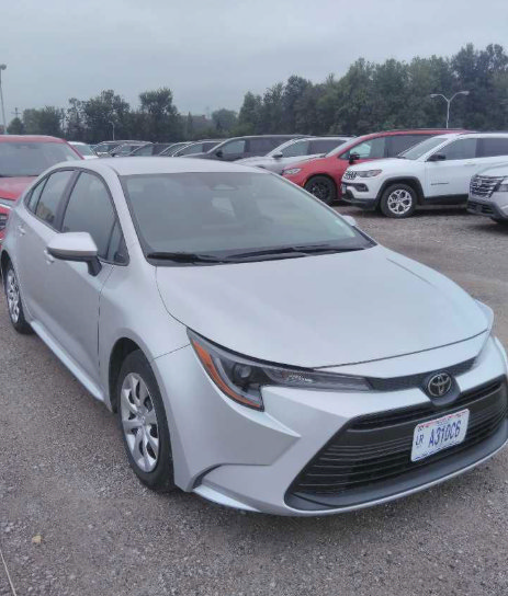 Used 2025 Toyota Corolla LE FWD image 3