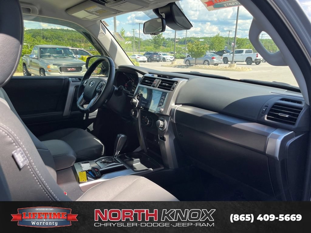 Used 2022 Toyota 4Runner SR5 Premium RWD image 28