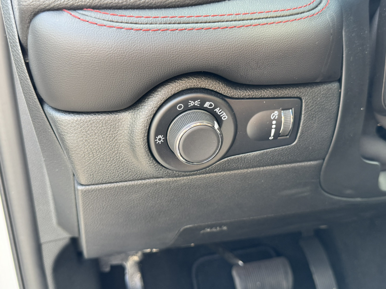 Certified 2025 Dodge Durango GT AWD/4WD image 34