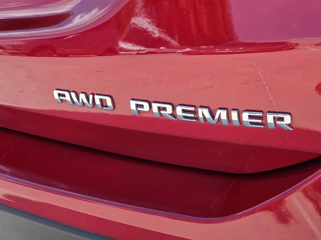 Used 2024 Chevrolet Equinox Premier AWD/4WD image 5