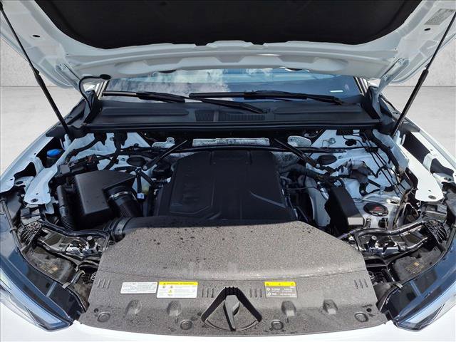 Certified 2025 Audi Q5 Premium w/ Convenience Package AWD/4WD image 24