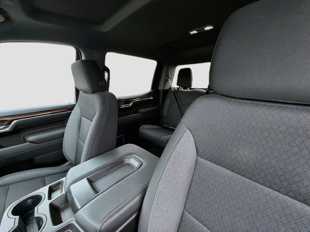 Used 2023 Chevrolet Silverado 1500 LT AWD/4WD image 11