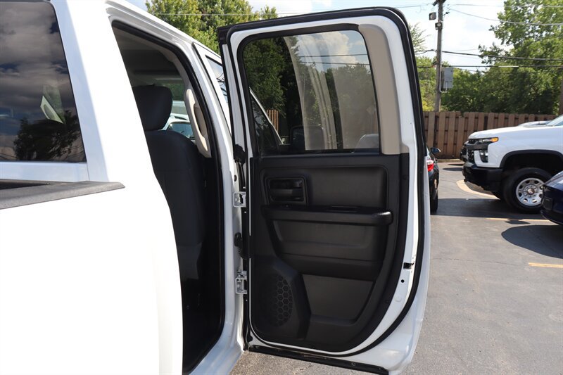 Used 2019 RAM 1500 Tradesman w/ Chrome Plus Package AWD/4WD image 28