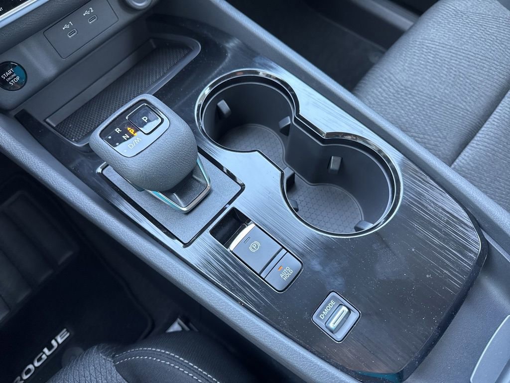 New 2026 Nissan Rogue SV FWD image 31