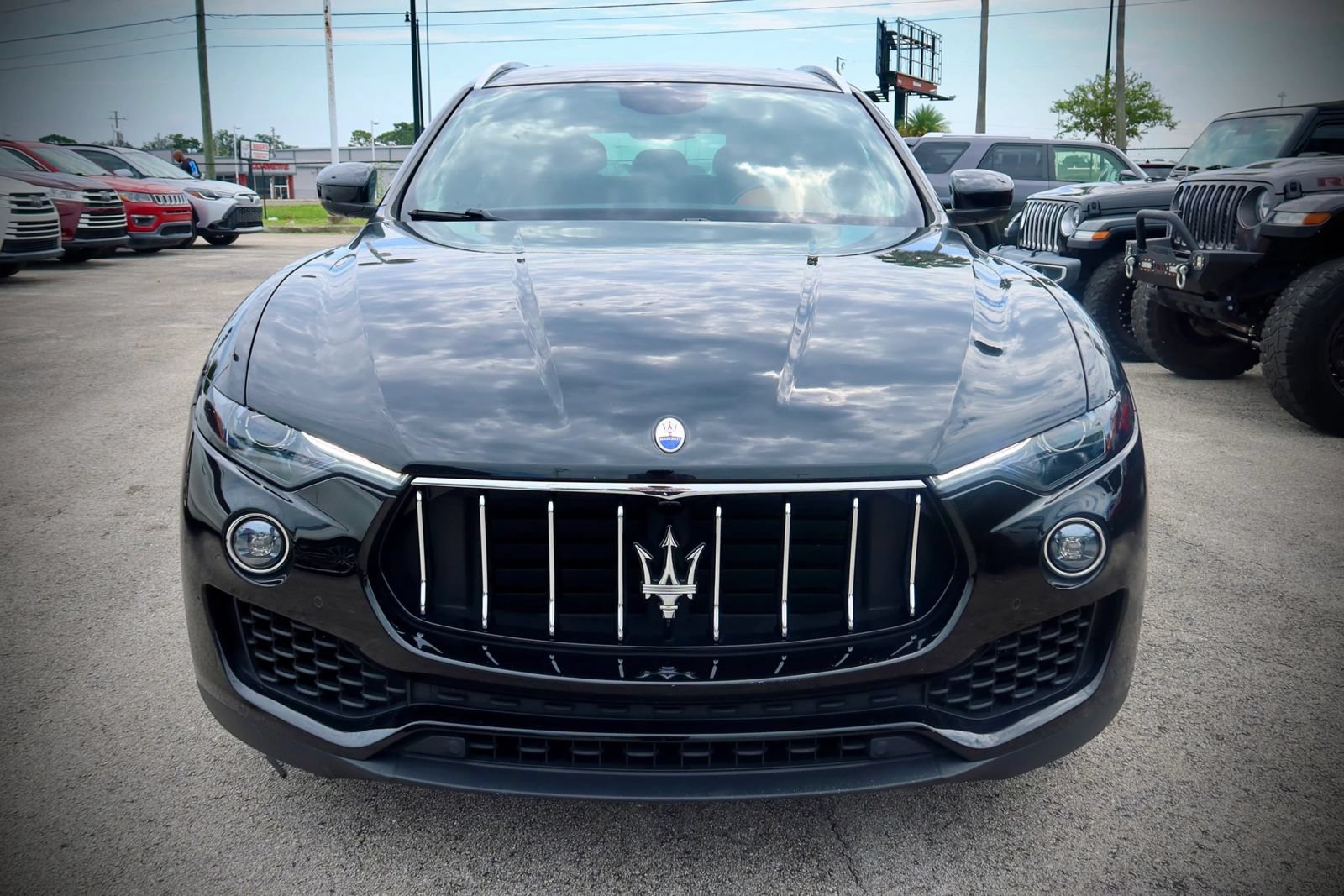 Used 2018 Maserati Levante S AWD/4WD image 8