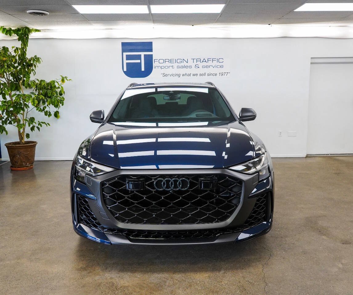 Used 2026 Audi RS Q8 performance AWD/4WD image 2