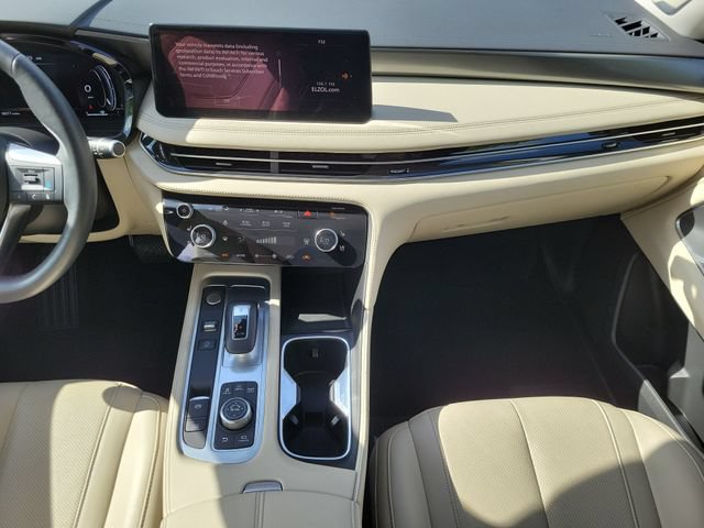 Used 2025 INFINITI QX60 Luxe w/ Cargo Package FWD image 10