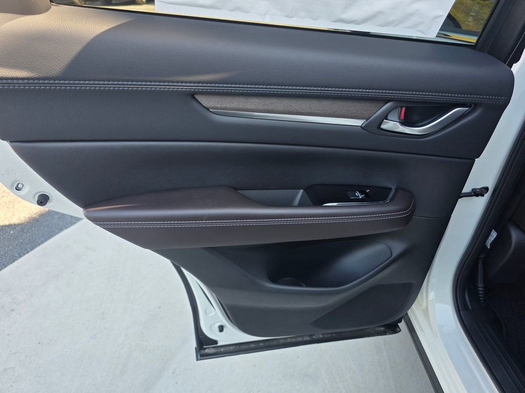 New 2025 MAZDA CX-5 Signature image 9