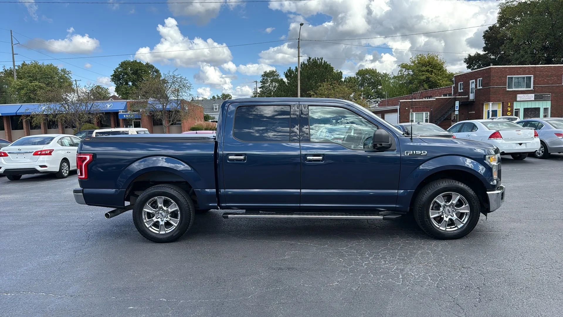 Used 2016 Ford F150 XLT w/ Equipment Group 302A Luxury image 4