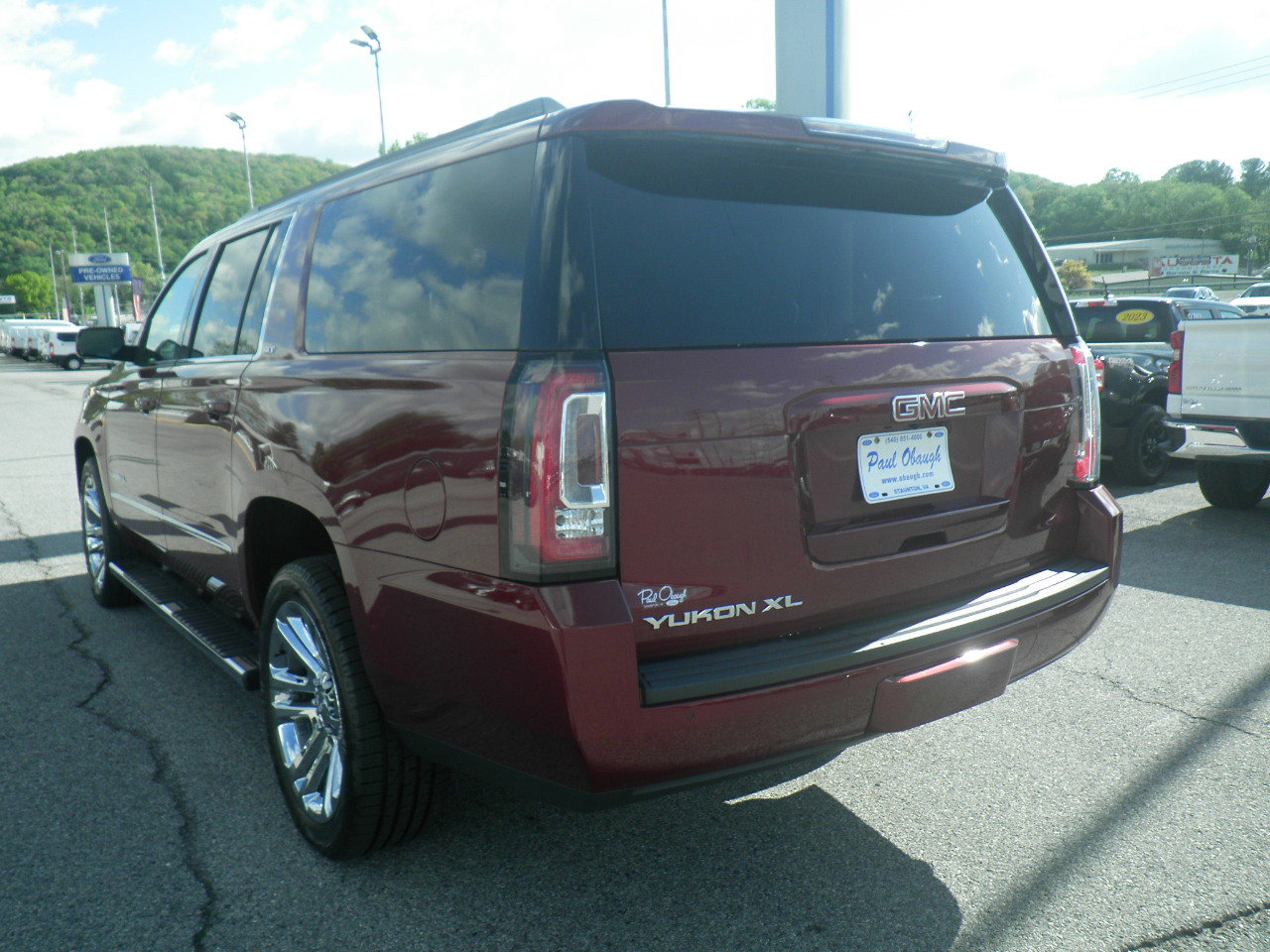 Used 2018 GMC Yukon XL SLT w/ Premium Edition image 5