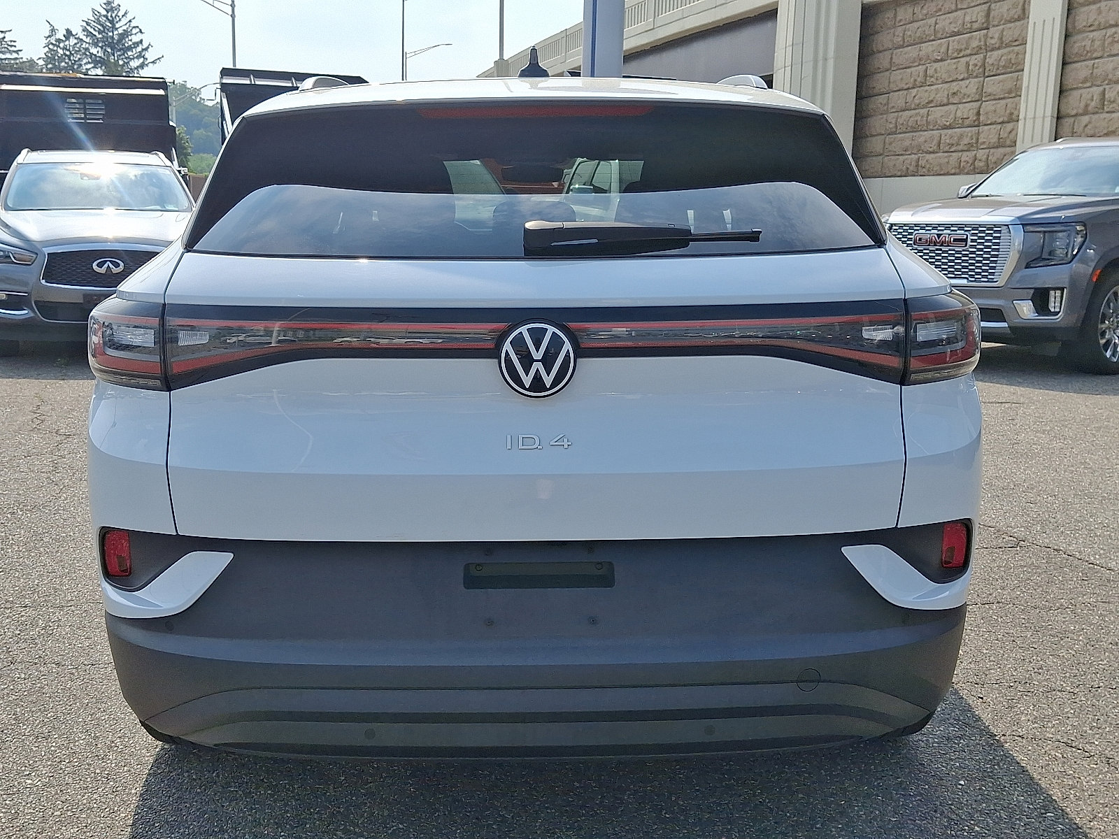Used 2021 Volkswagen ID.4 Pro image 5