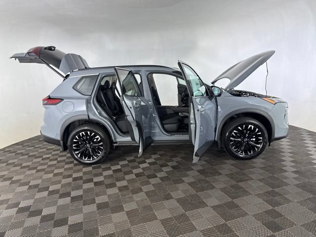 New 2026 Nissan Rogue Dark Armor AWD/4WD image 13