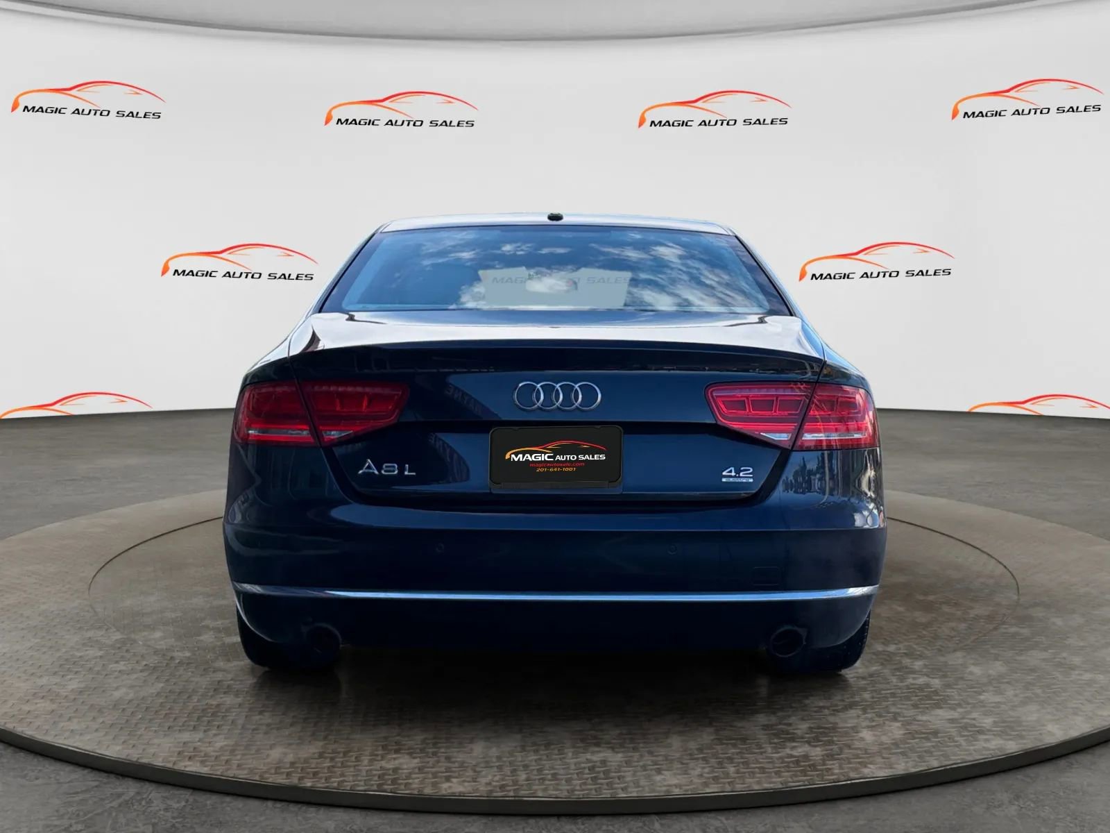 Used 2012 Audi A8 L 4.2 image 7