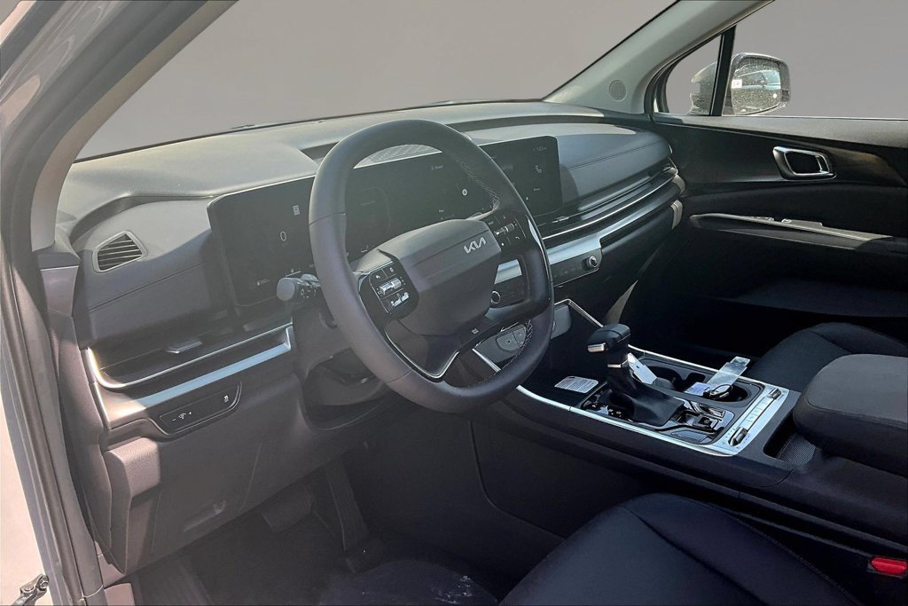 New 2027 Kia Carnival SX FWD image 7