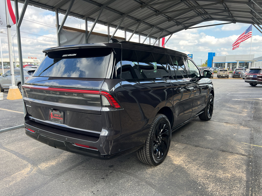 New 2025 Lincoln Navigator L Reserve w/ Jet Appearance Package image 6