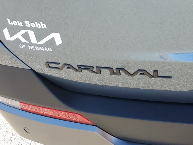 New 2027 Kia Carnival SX FWD image 13