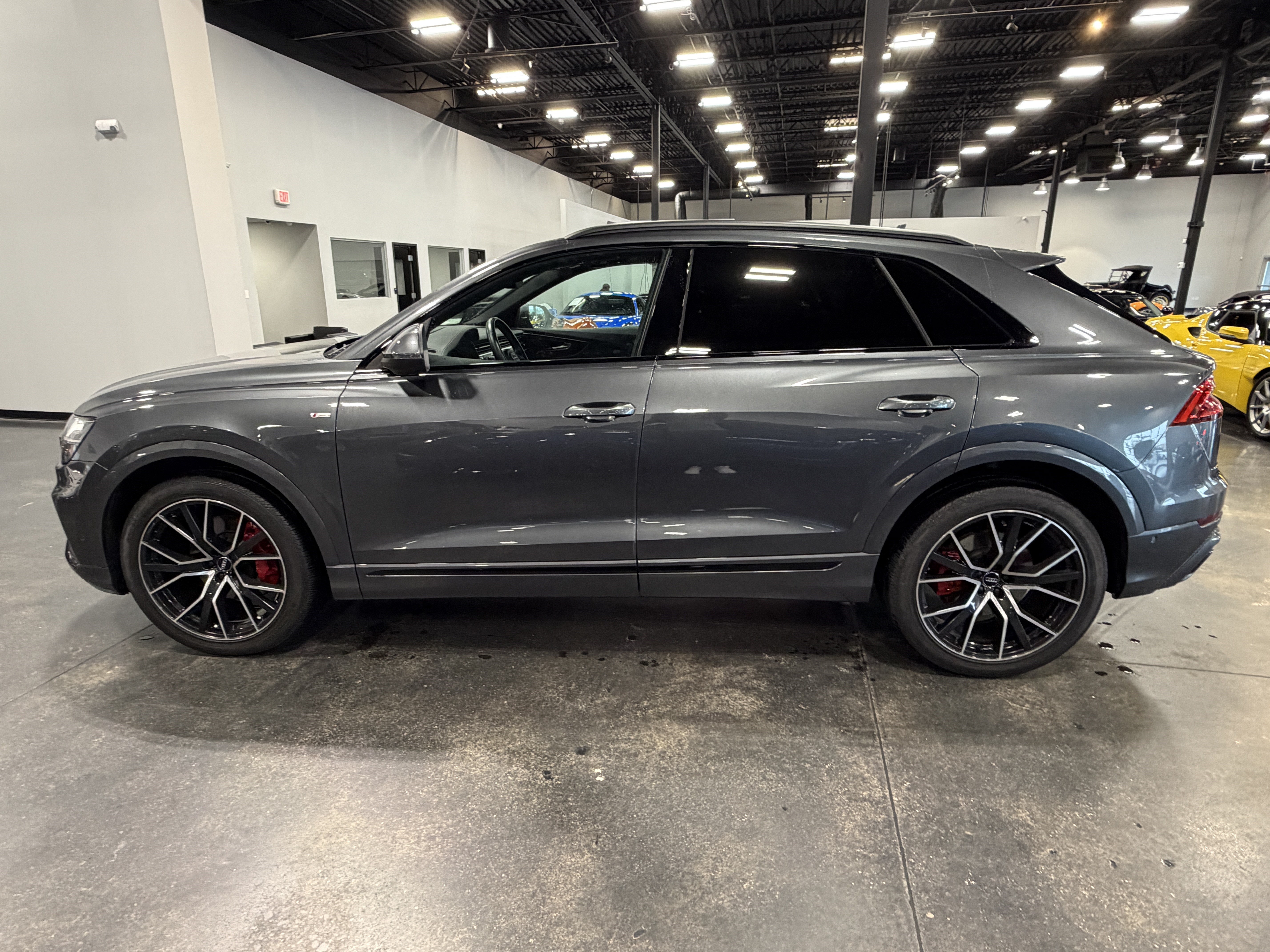 Used 2020 Audi Q8 Prestige w/ Prestige Package AWD/4WD image 4