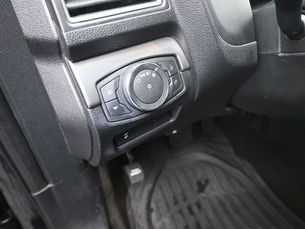 Used 2018 Ford Explorer XLT w/ Equipment Group 202A image 13