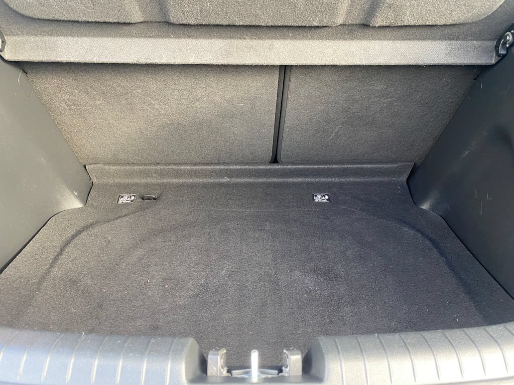 Used 2019 Hyundai Veloster Turbo FWD image 11