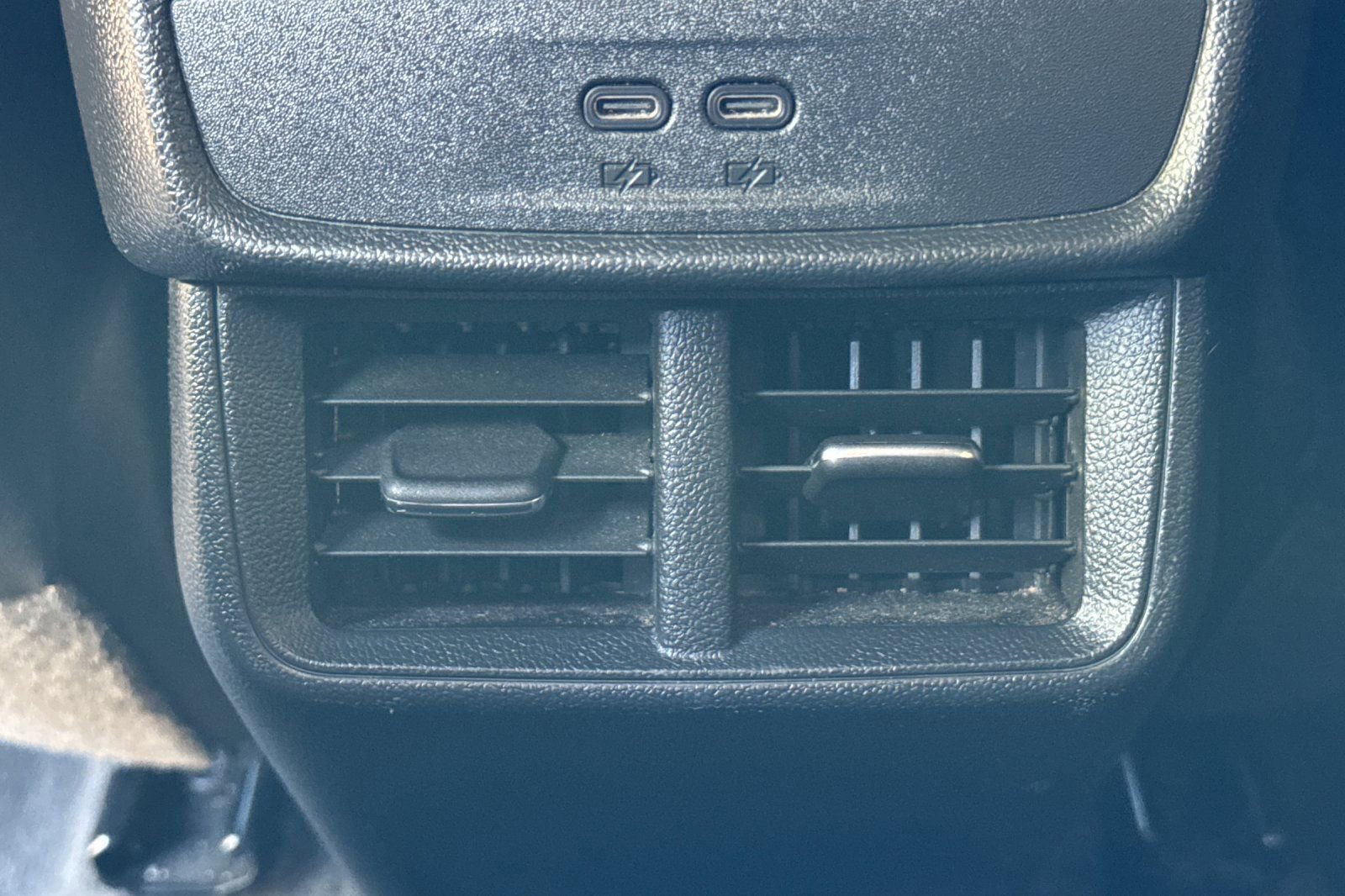 Used 2025 Chevrolet Equinox RS AWD/4WD image 40