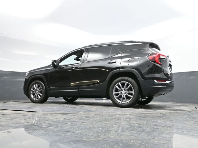 Used 2023 GMC Terrain SLT image 47
