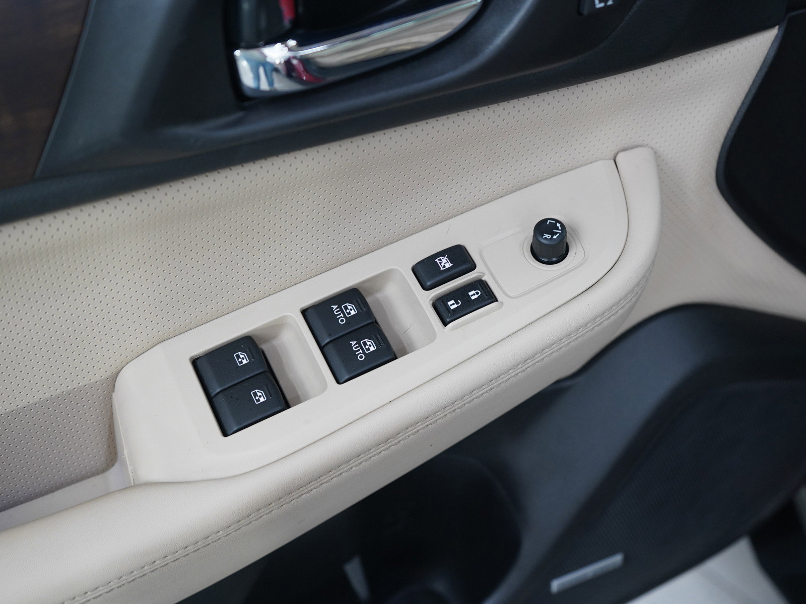 Used 2017 Subaru Outback 3.6R Limited image 20