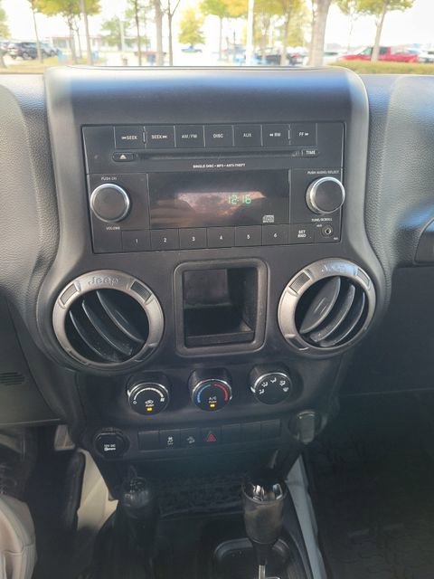 Used 2017 Jeep Wrangler Sport image 14