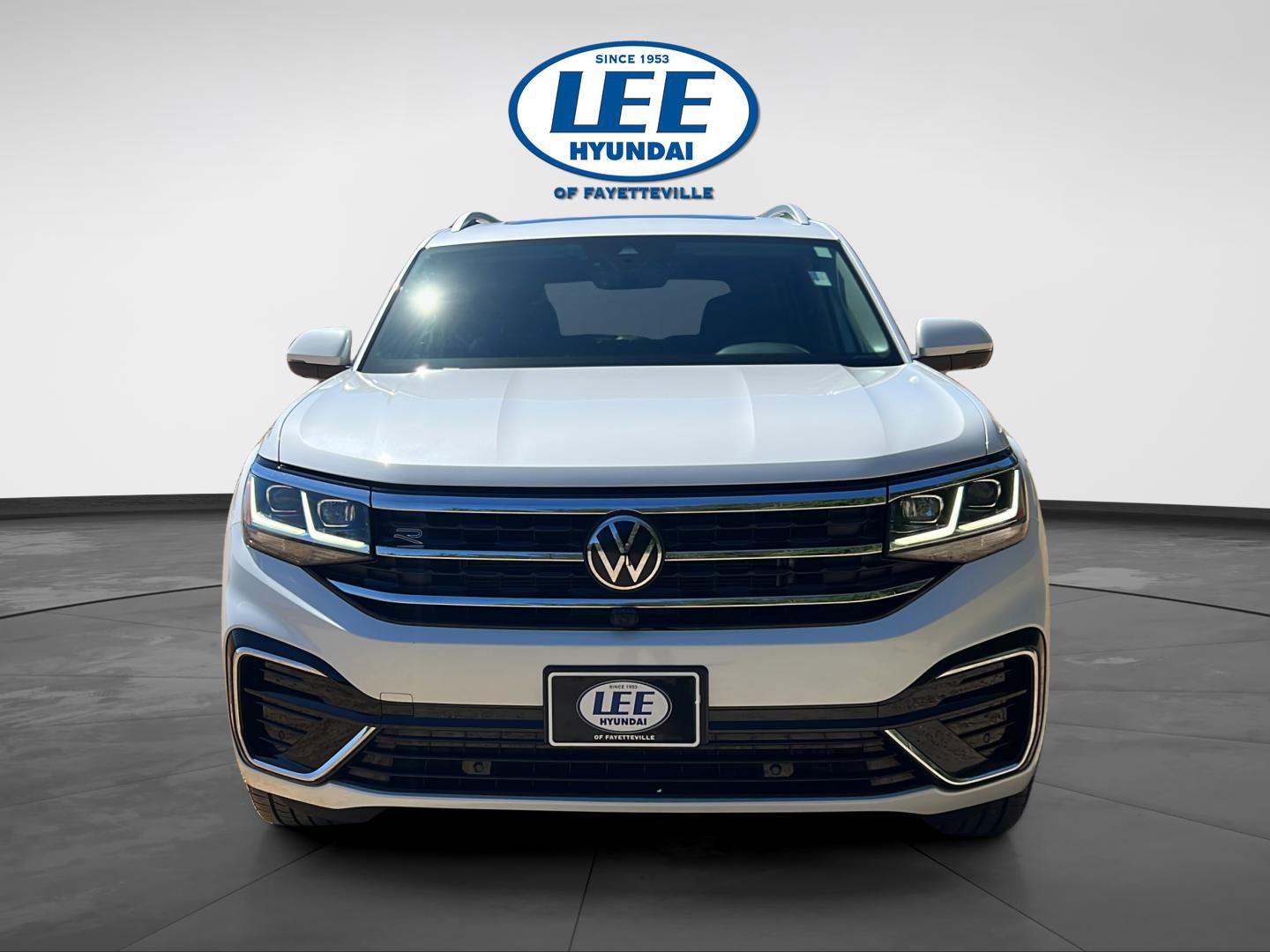Used 2023 Volkswagen Atlas SEL Premium AWD/4WD image 8