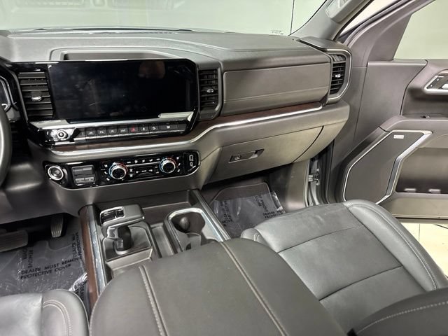 Used 2024 GMC Sierra 1500 SLT w/ SLT Premium Plus Package AWD/4WD image 24