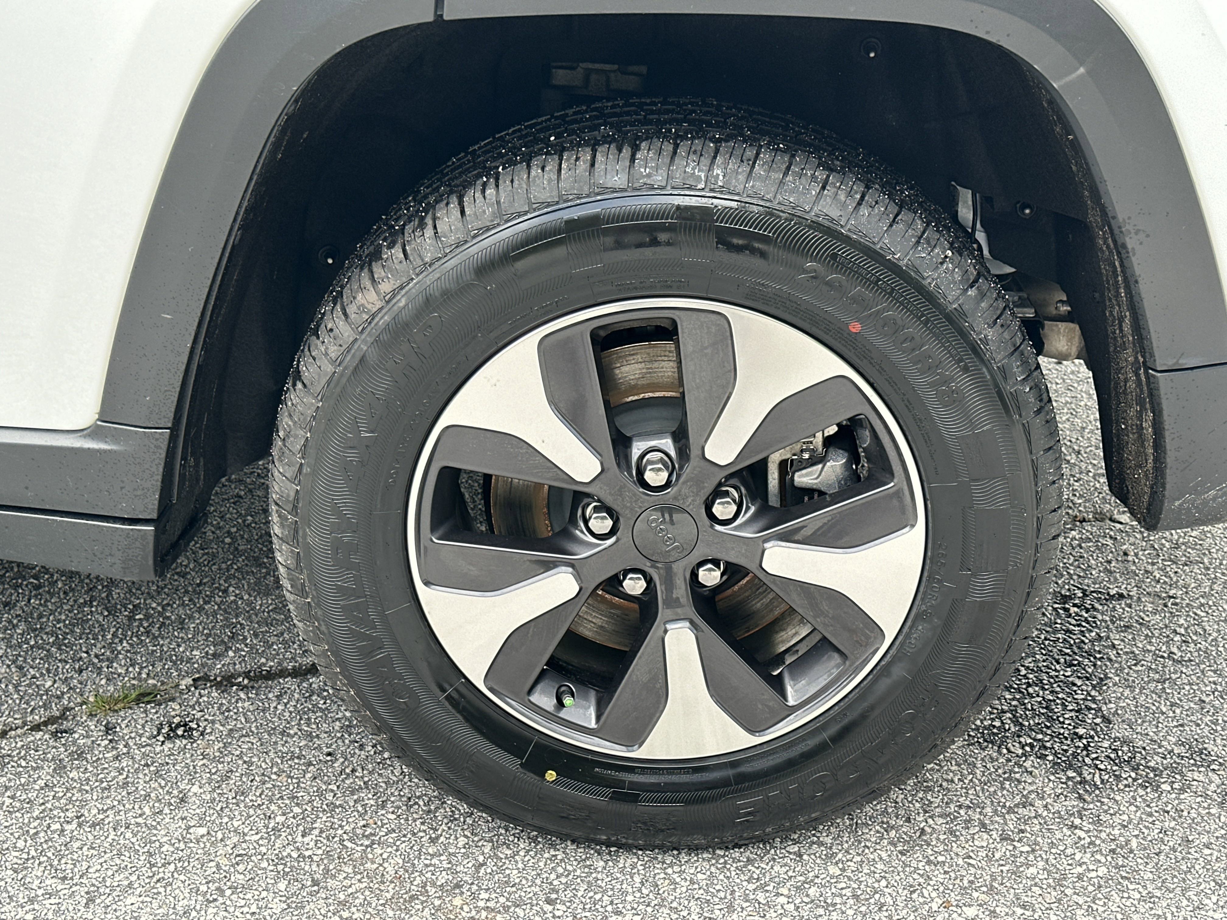 Used 2024 Jeep Grand Cherokee Limited 4xe image 20