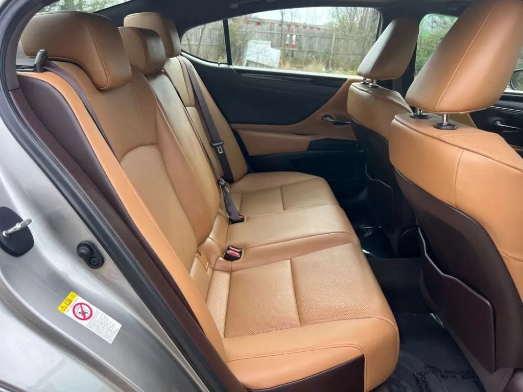 Used 2019 Lexus ES 350 w/ Premium Package FWD image 19
