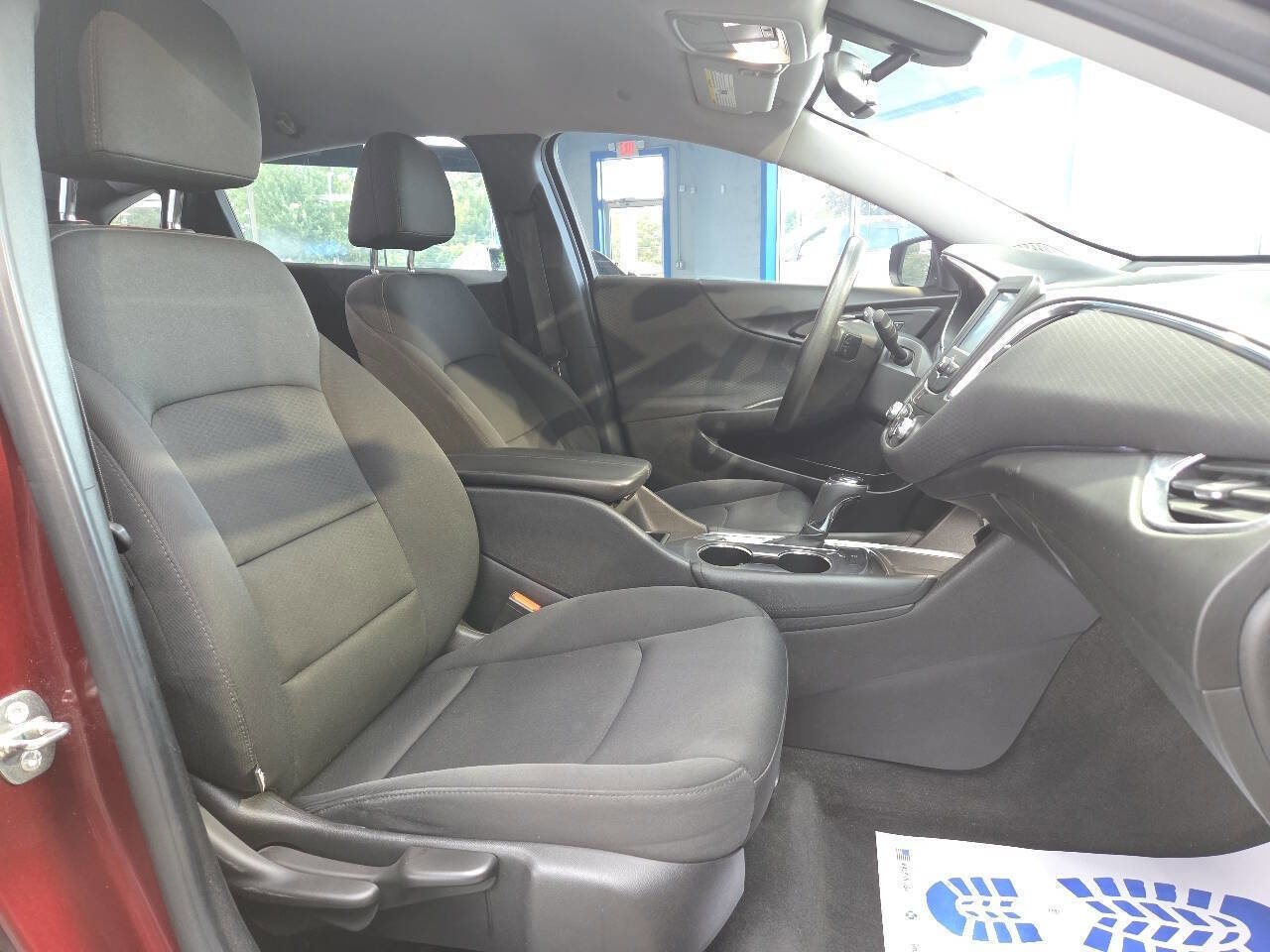 Used 2016 Chevrolet Malibu LT image 24