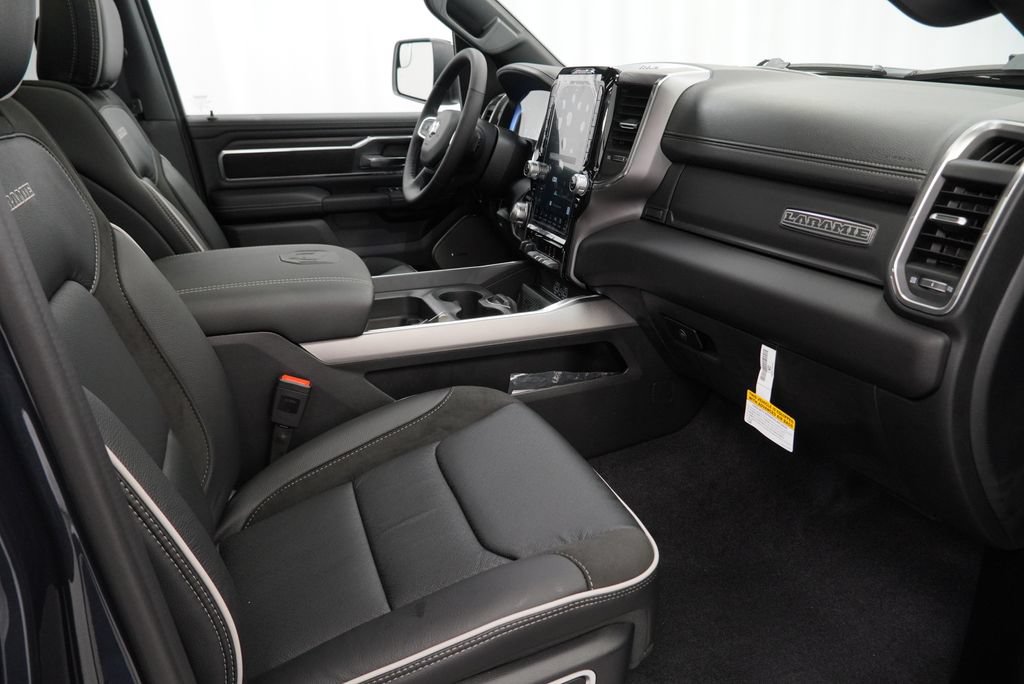 New 2027 RAM 1500 Laramie w/ Laramie Preferred Package AWD/4WD image 34