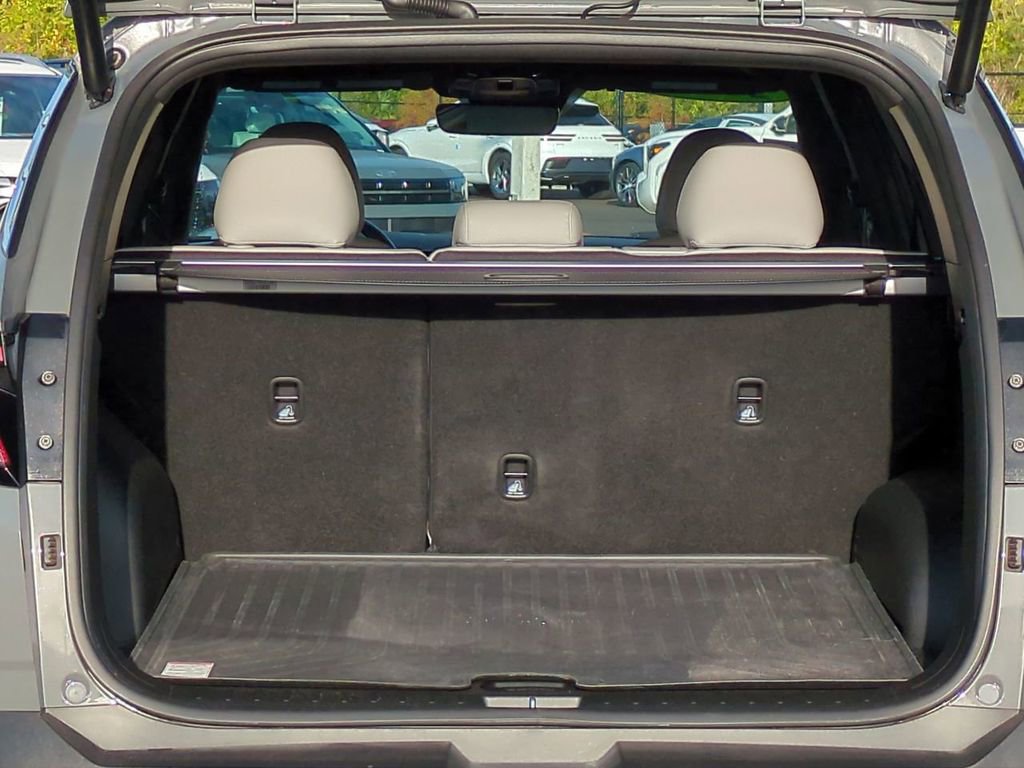 Certified 2025 Hyundai Tucson Limited image 12