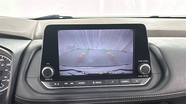 Used 2023 Nissan Rogue SV image 25