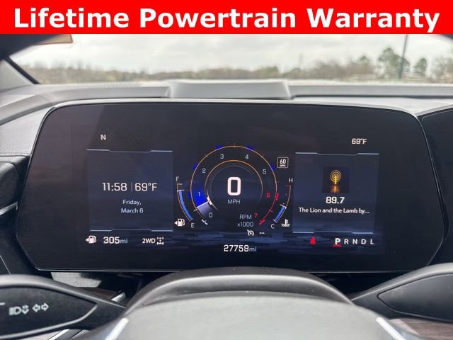 Used 2025 Chevrolet Suburban Z71 AWD/4WD image 15