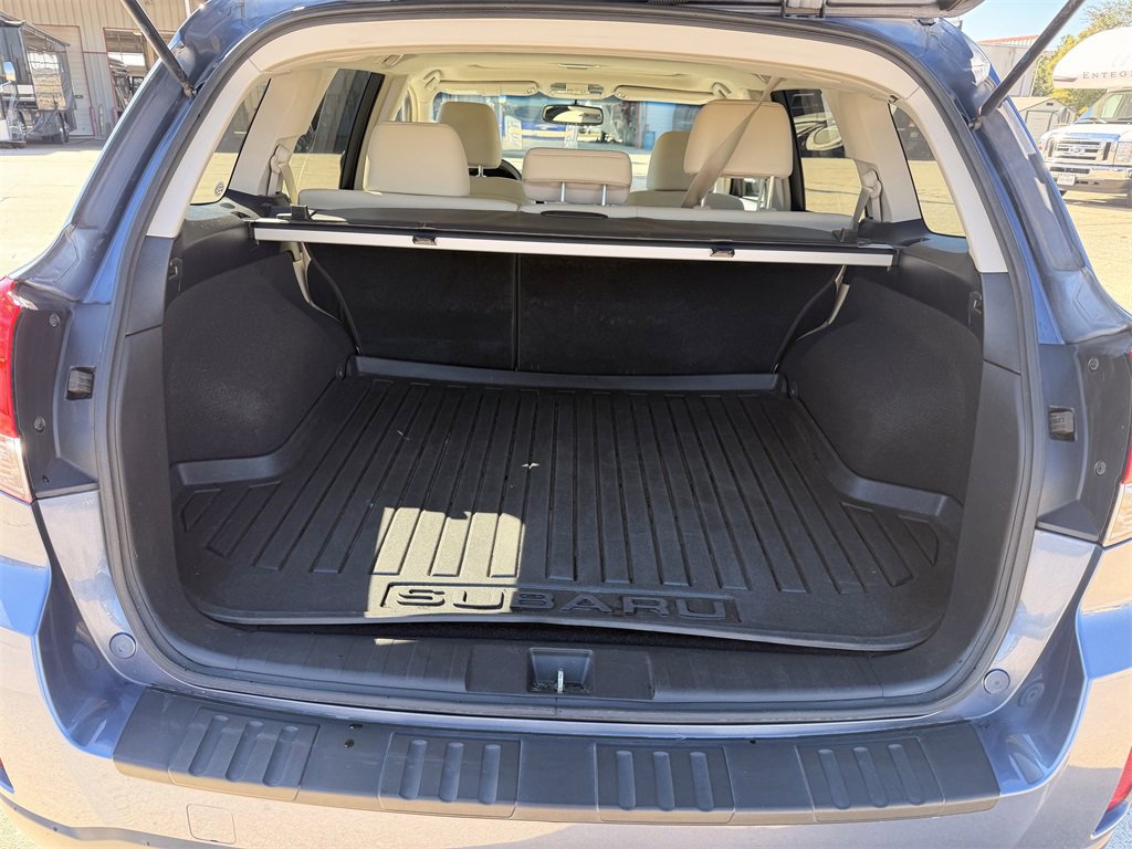 Used 2014 Subaru Outback 3.6R Limited image 28