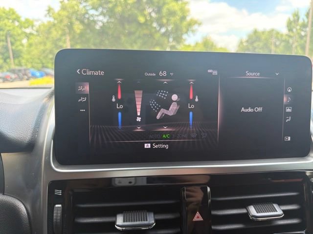 Used 2023 Lexus GX 460 Premium w/ Premium Package AWD/4WD image 16
