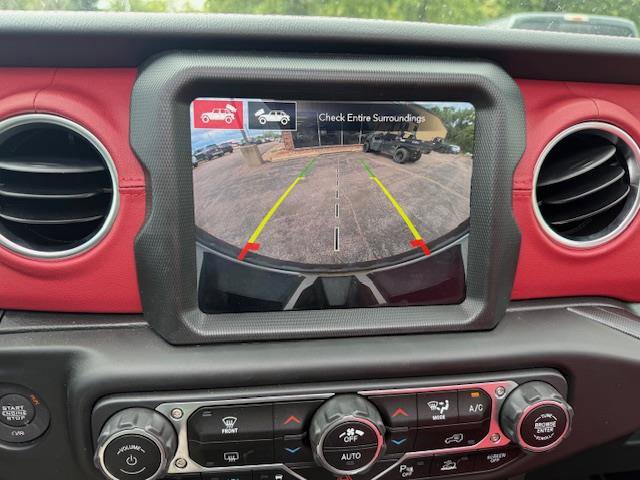 Used 2023 Jeep Wrangler Unlimited Rubicon 4xe image 27