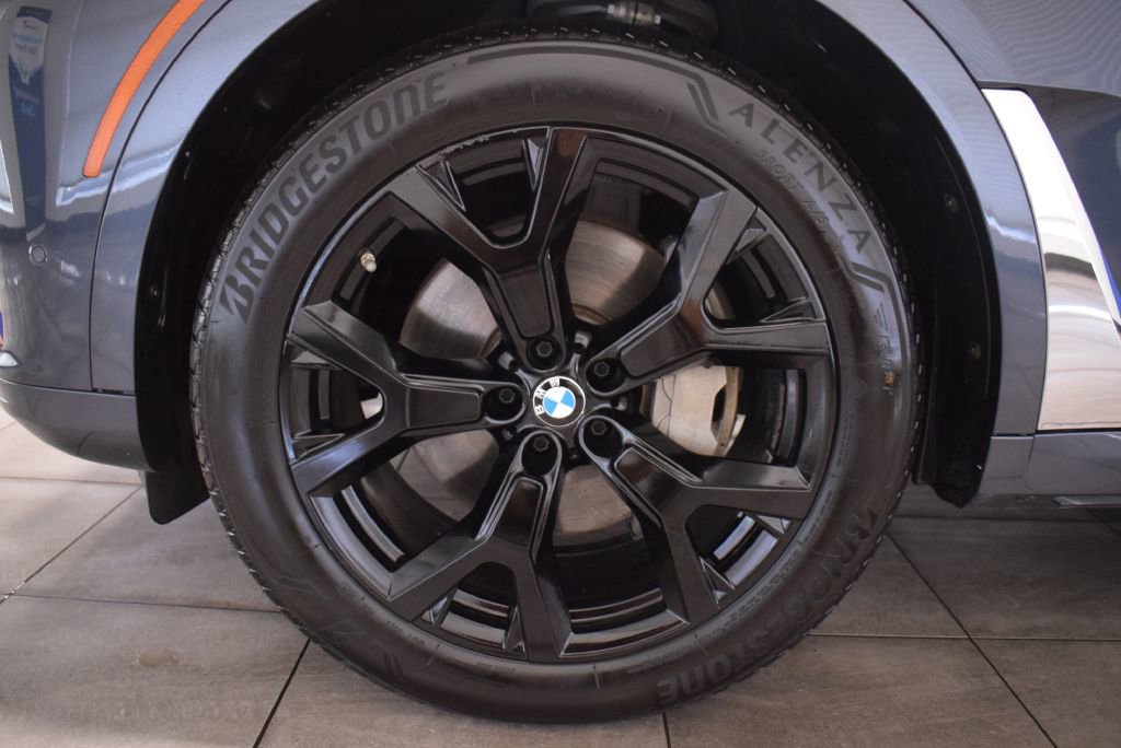 Used 2020 BMW X7 xDrive40i w/ Premium Package image 38