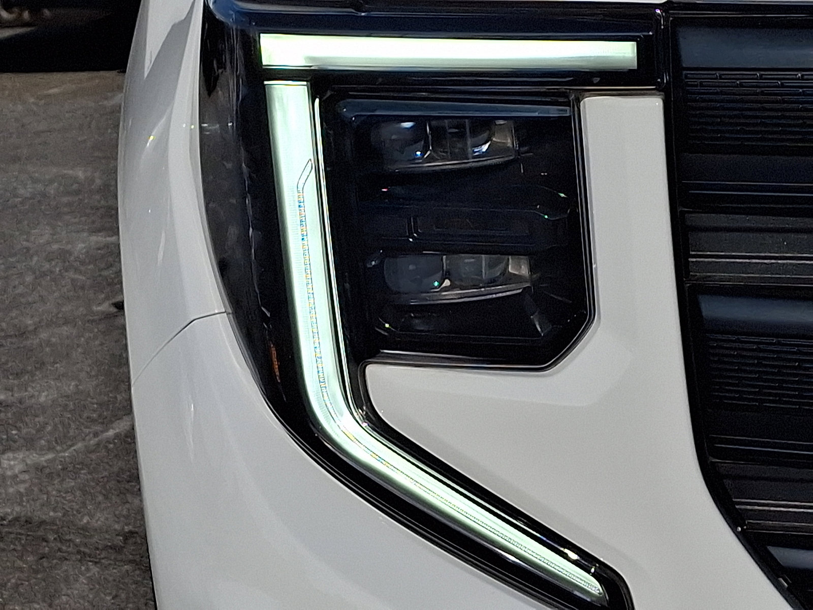 Used 2024 GMC Sierra 1500 Pro w/ Pro Value Package image 9