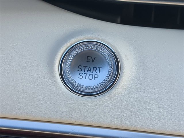 Used 2023 Genesis Electrified GV70 Advanced image 28