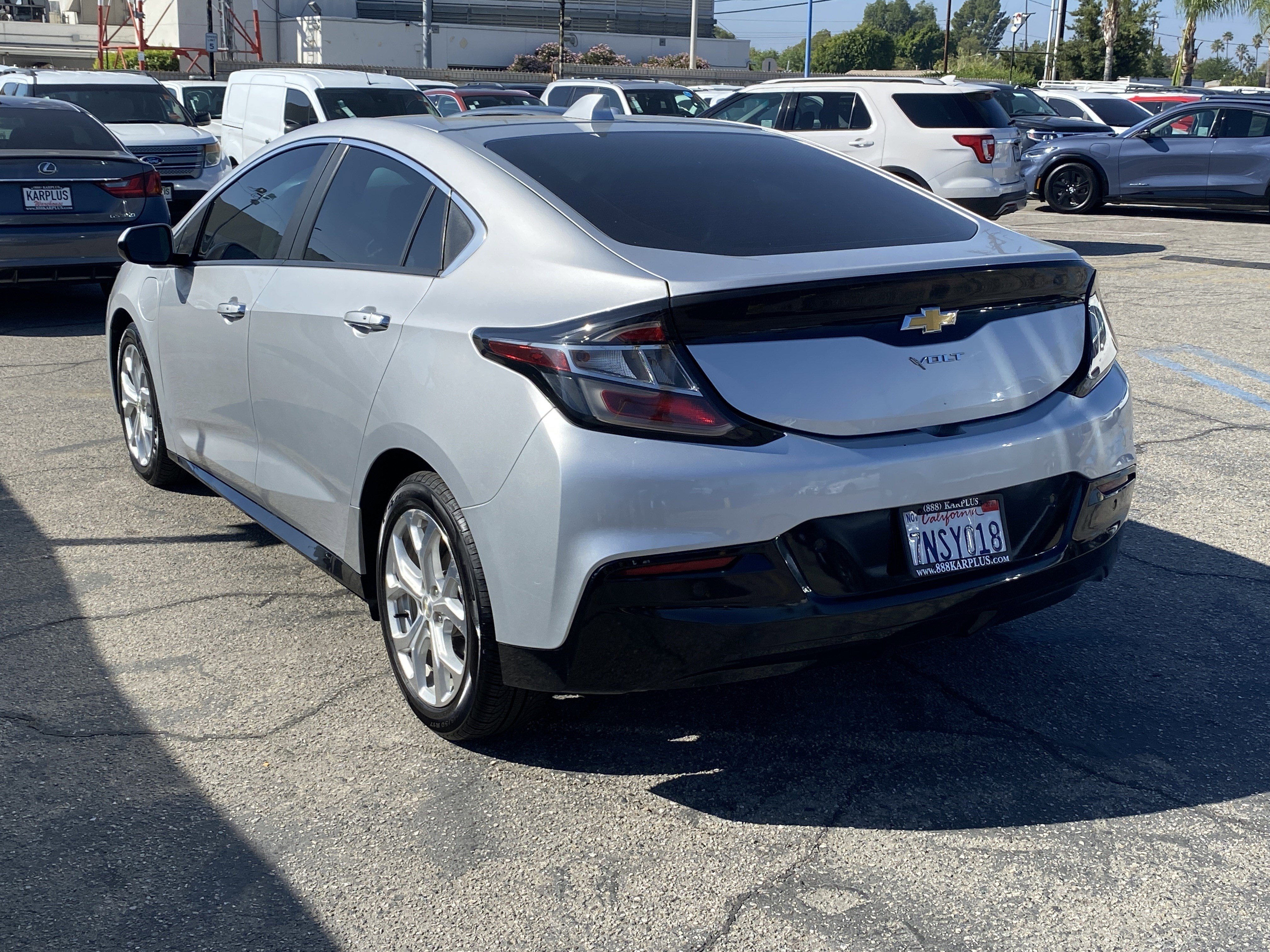 Used 2016 Chevrolet Volt Premier w/ Driver Confidence Package image 10