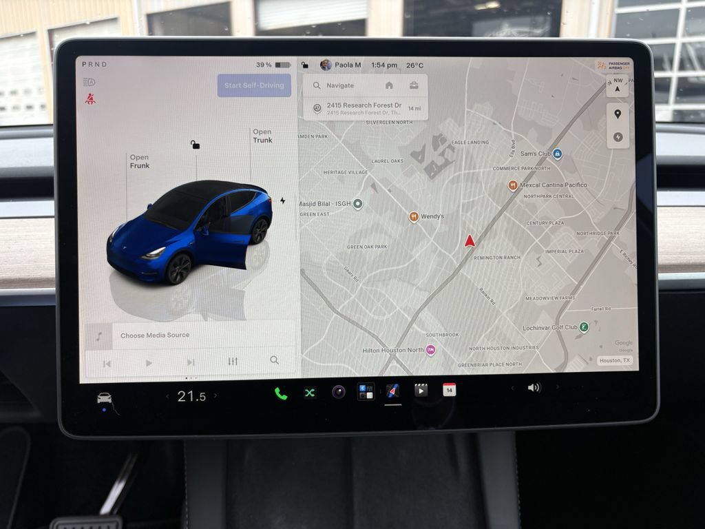 Used 2024 Tesla Model Y Long Range AWD/4WD image 18