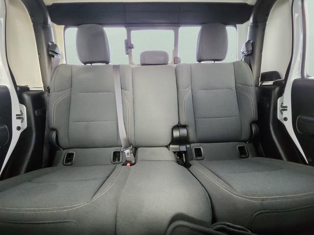 Used 2025 Jeep Gladiator Sport image 18