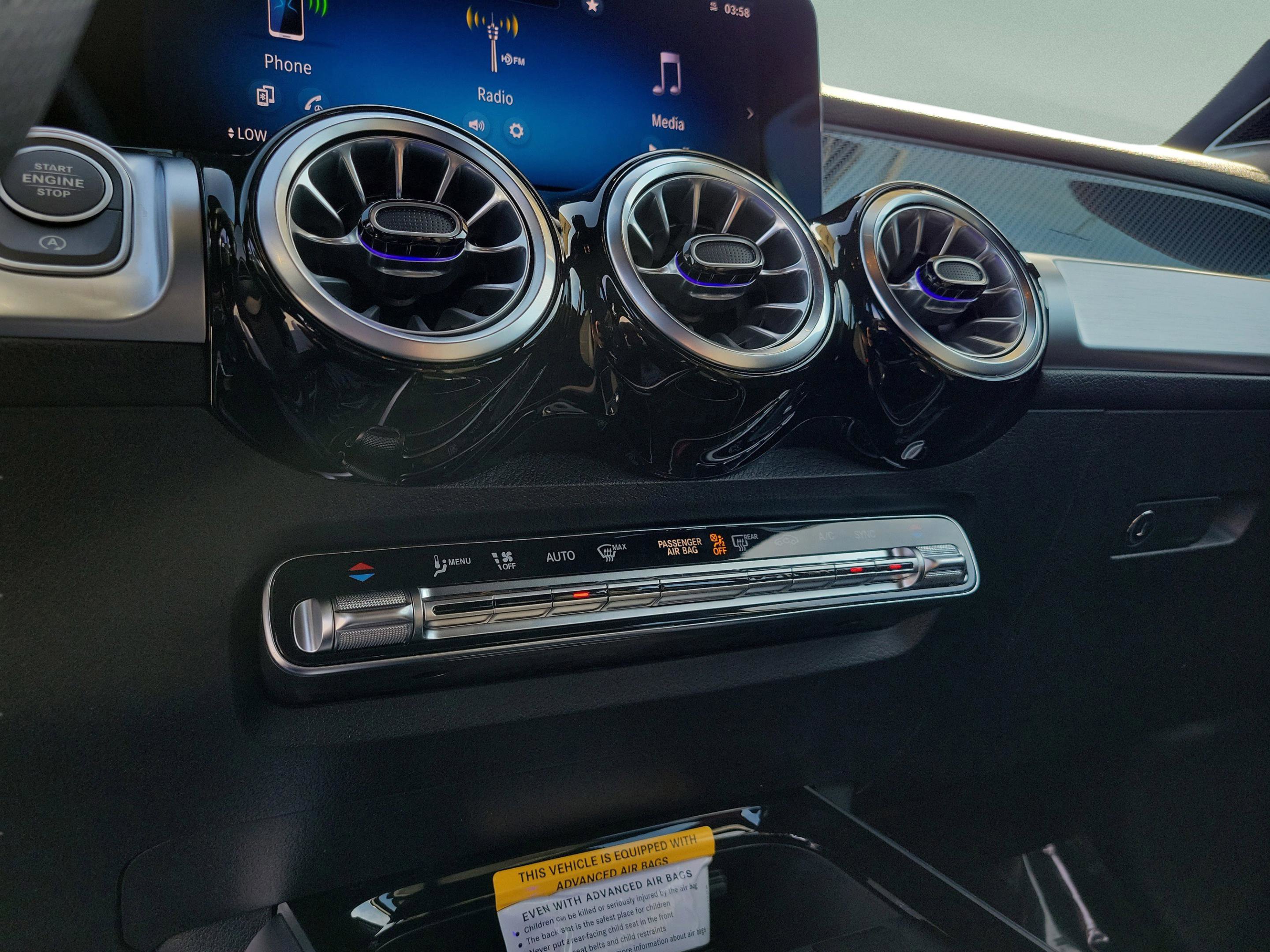 New 2025 Mercedes-Benz GLB 35 AMG 4MATIC image 20