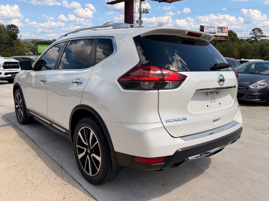 Used 2018 Nissan Rogue SL w/ Premium Package FWD image 9
