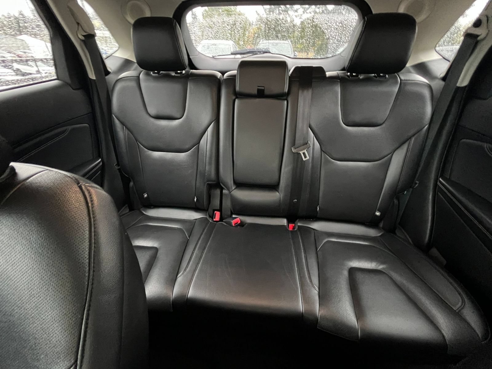Used 2022 Ford Edge Titanium w/ Equipment Group 301A AWD/4WD image 40